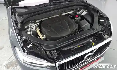 Volvo XC60 2019 2.0 автомат (гидро), миниатюра 6