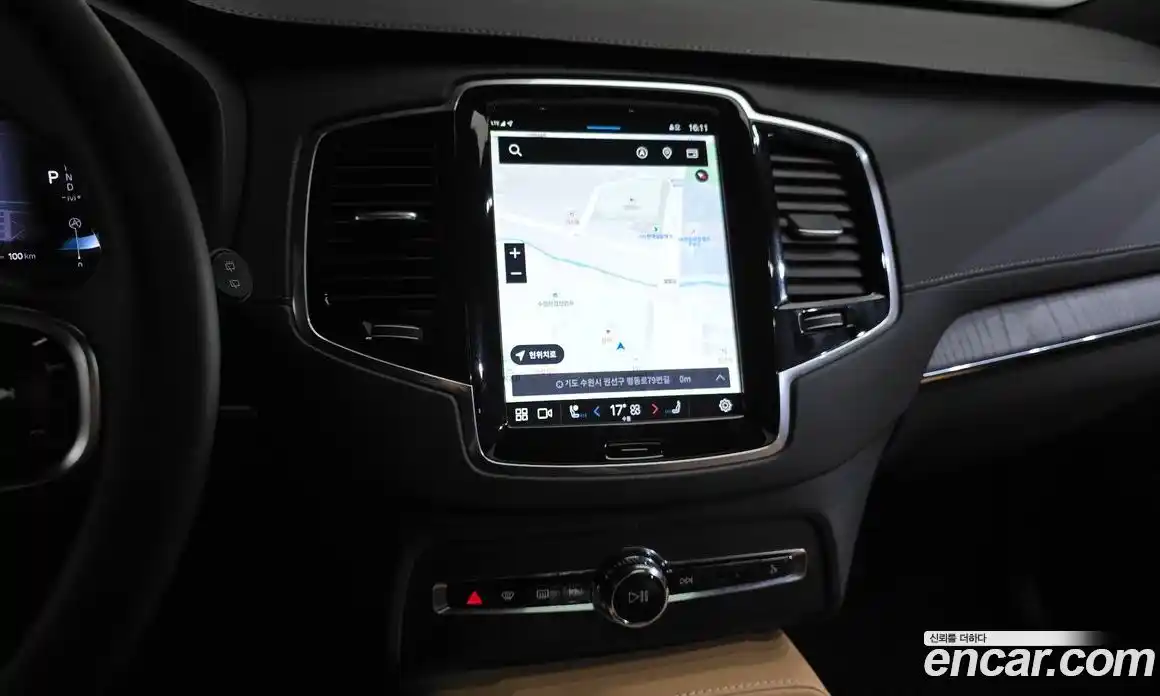 Volvo XC90 2023 2.0 автомат (гидро), фото 18