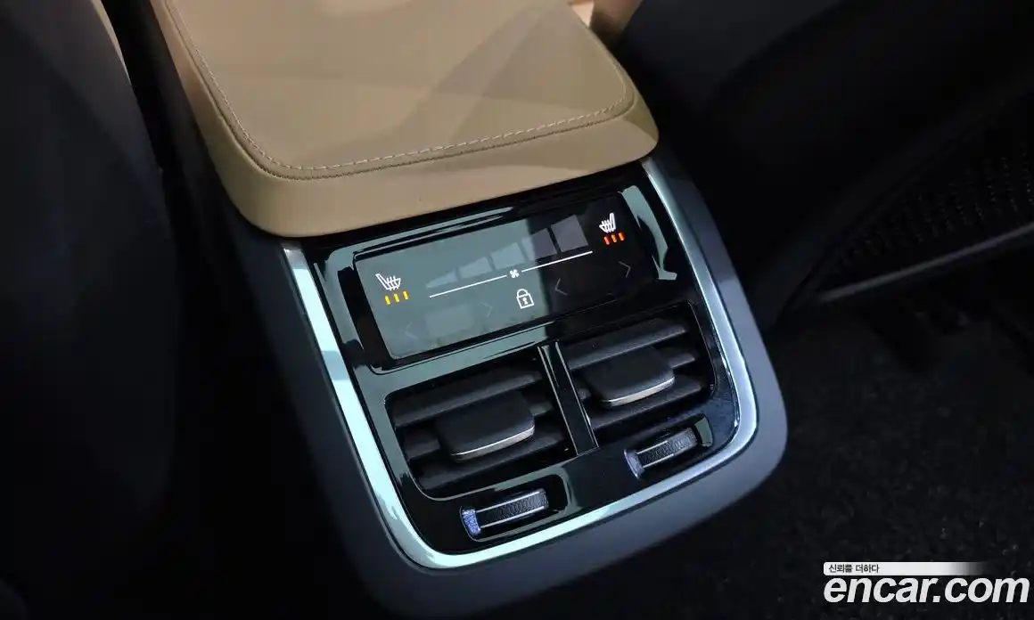 Volvo XC90 2023 2.0 автомат (гидро), фото 34