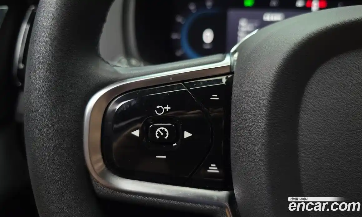 Volvo XC90 2023 2.0 автомат (гидро), фото 24
