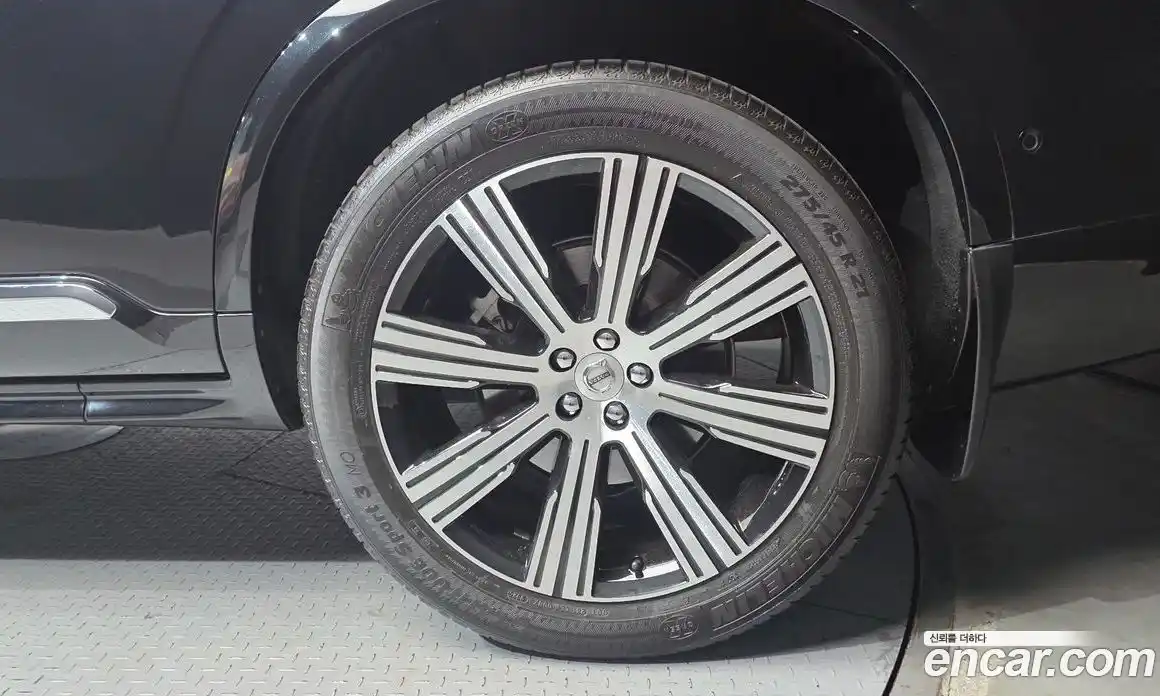 Volvo XC90 2023 2.0 автомат (гидро), фото 7