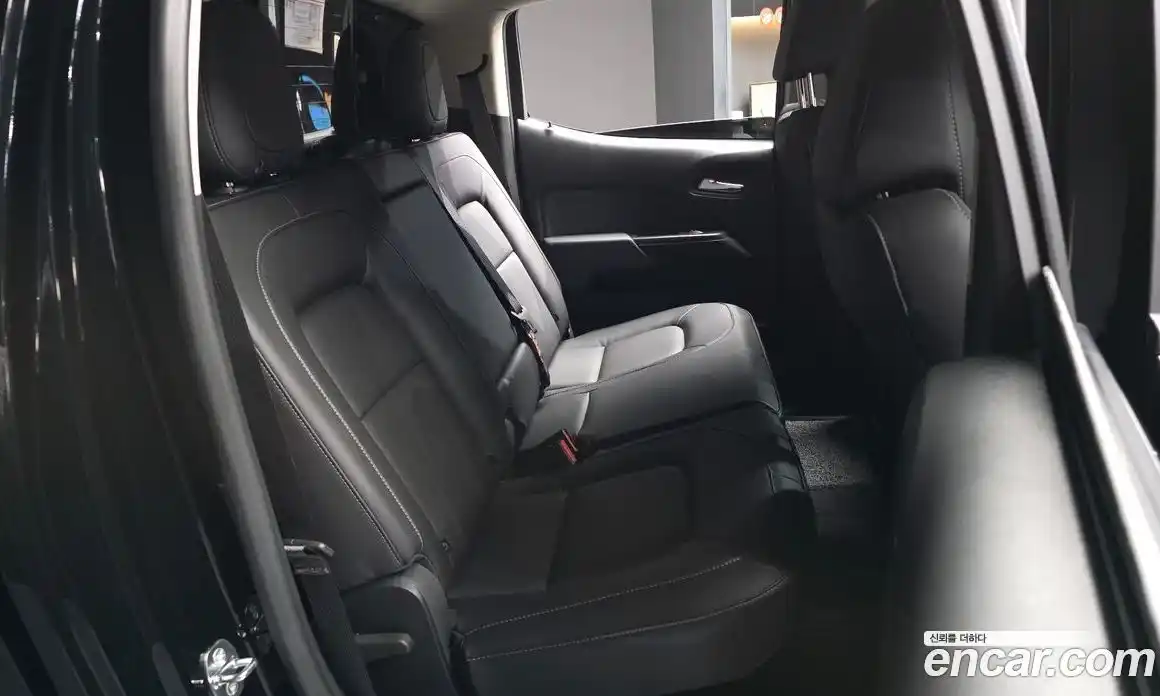Chevrolet Colorado 2022 3.6 автомат (гидро), фото 18