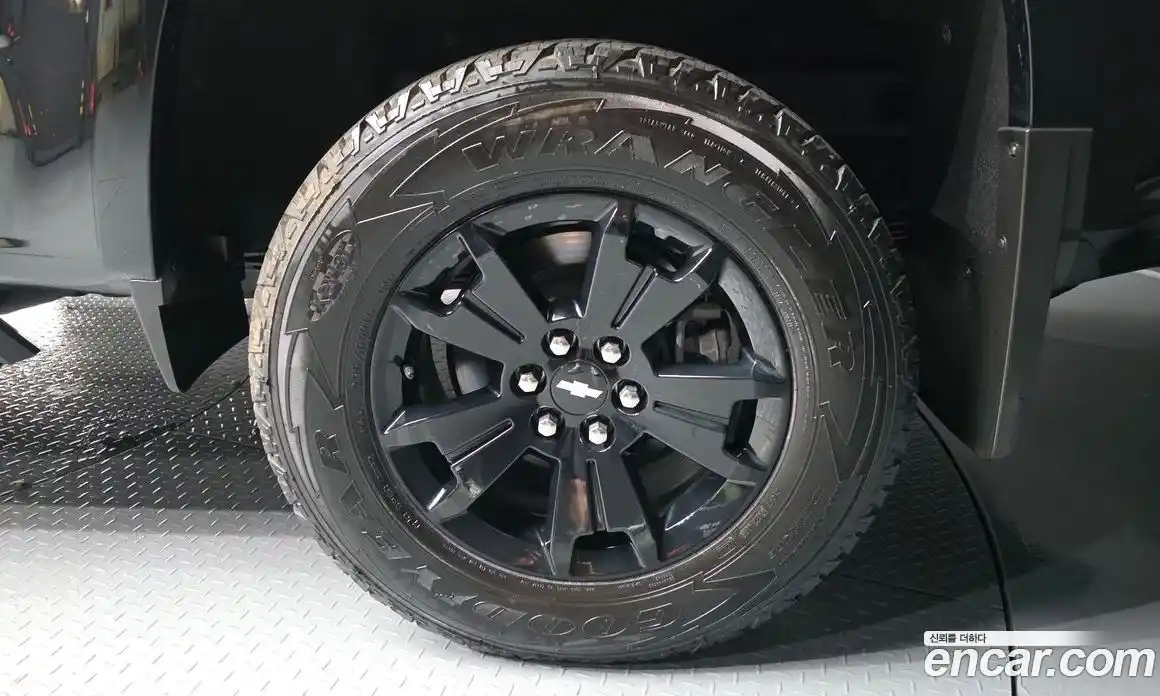Chevrolet Colorado 2022 3.6 автомат (гидро), фото 5