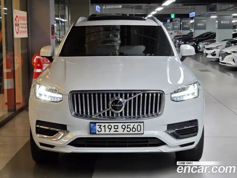 Volvo XC90 2022 2.0 автомат (гидро), фото 4