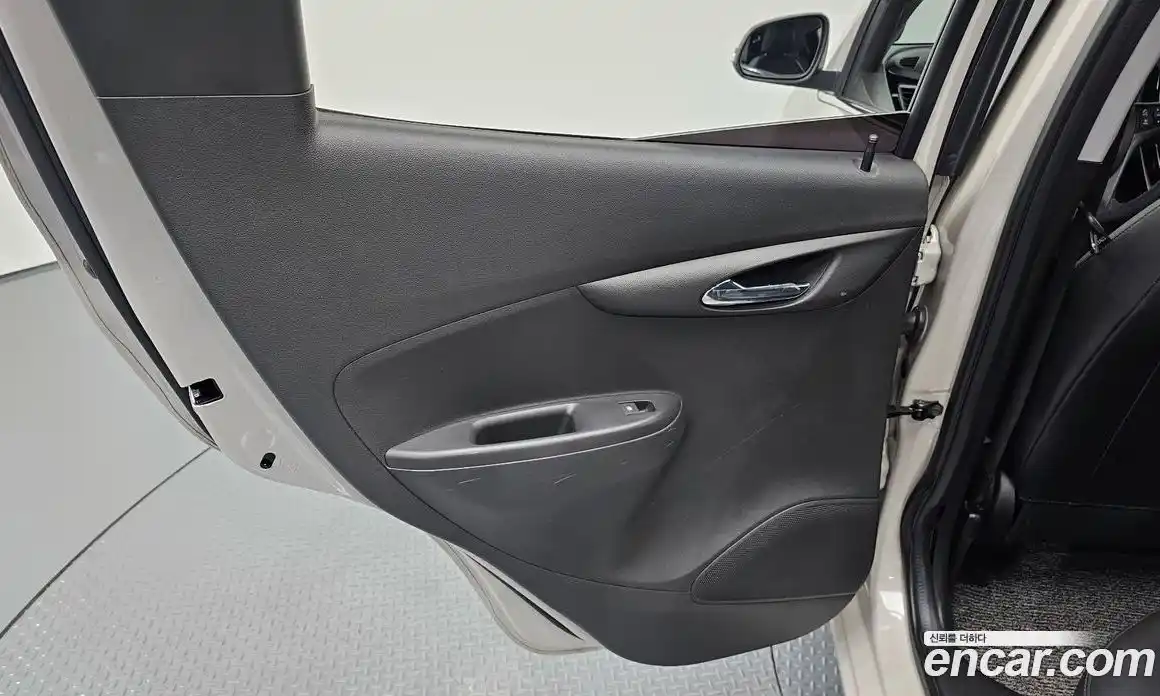 Chevrolet Spark 2018 1.0 автомат (гидро), фото 15