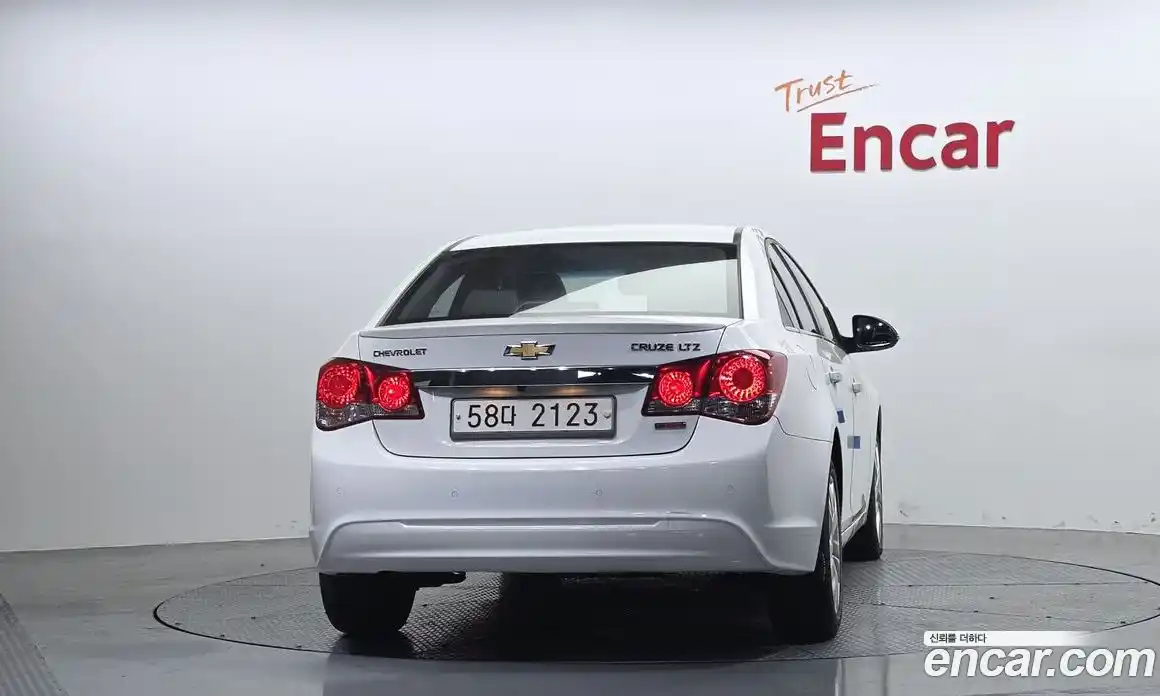 Chevrolet Cruze 2014 1.4 автомат (гидро), фото 4