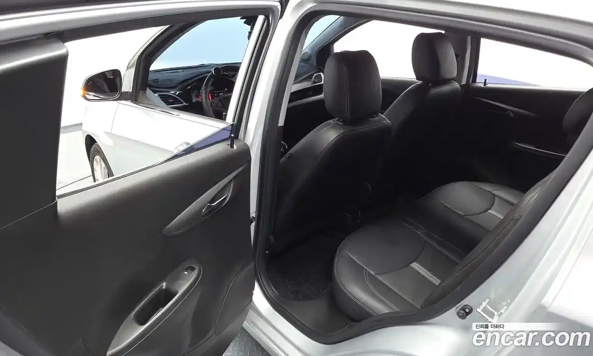 Chevrolet Spark 2019 1.0 автомат (гидро), фото 18