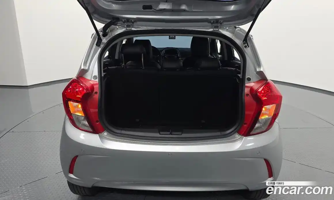 Chevrolet Spark 2019 1.0 автомат (гидро), фото 22