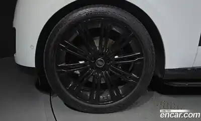 Land Rover Range Rover 2025 3.0 автомат (гидро), миниатюра 5