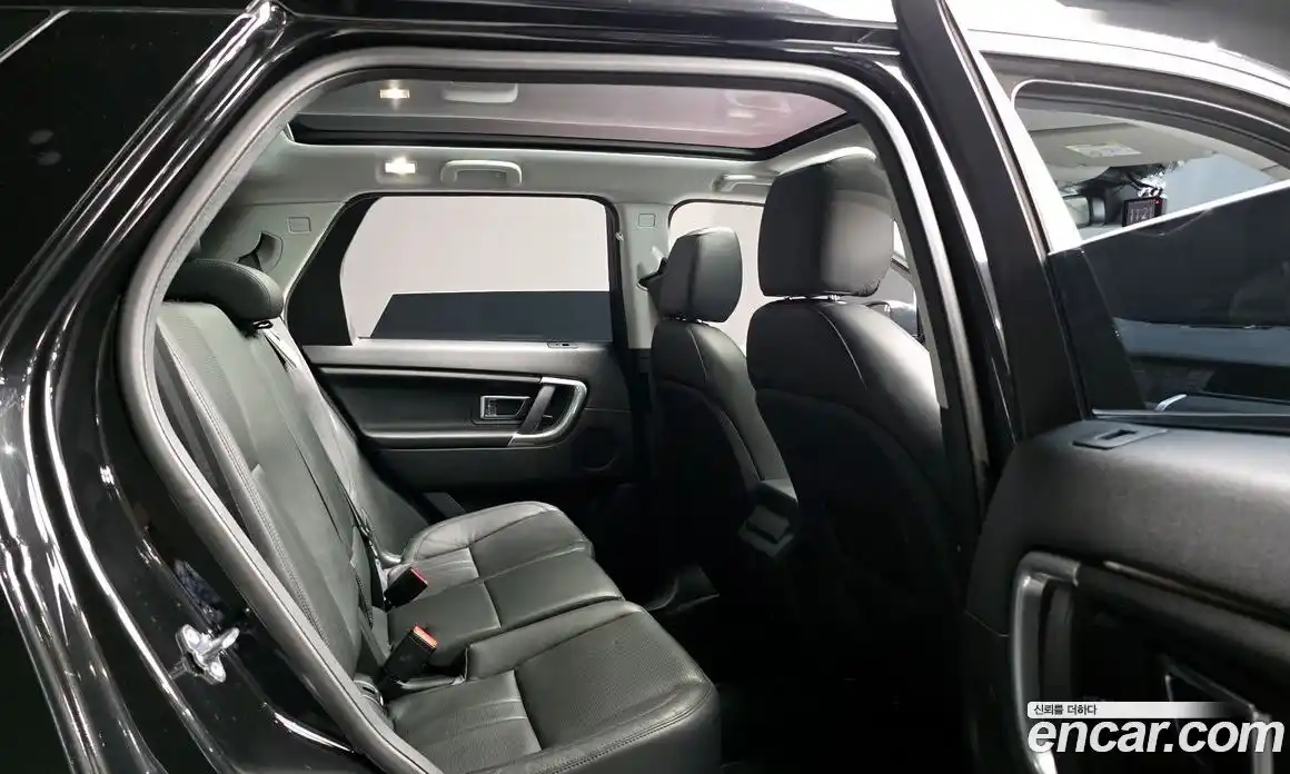 Land Rover Discovery Sport 2019 2.0 автомат (гидро), фото 12