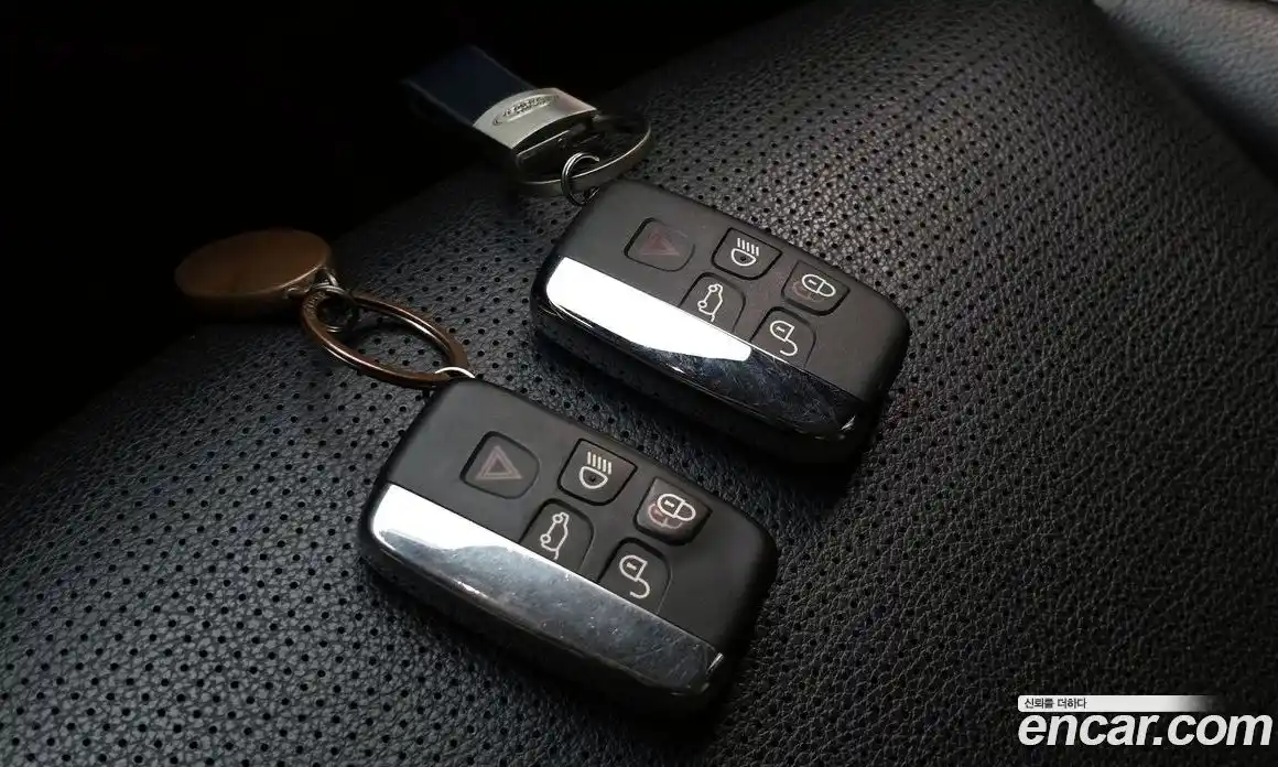 Land Rover Discovery Sport 2019 2.0 автомат (гидро), фото 18