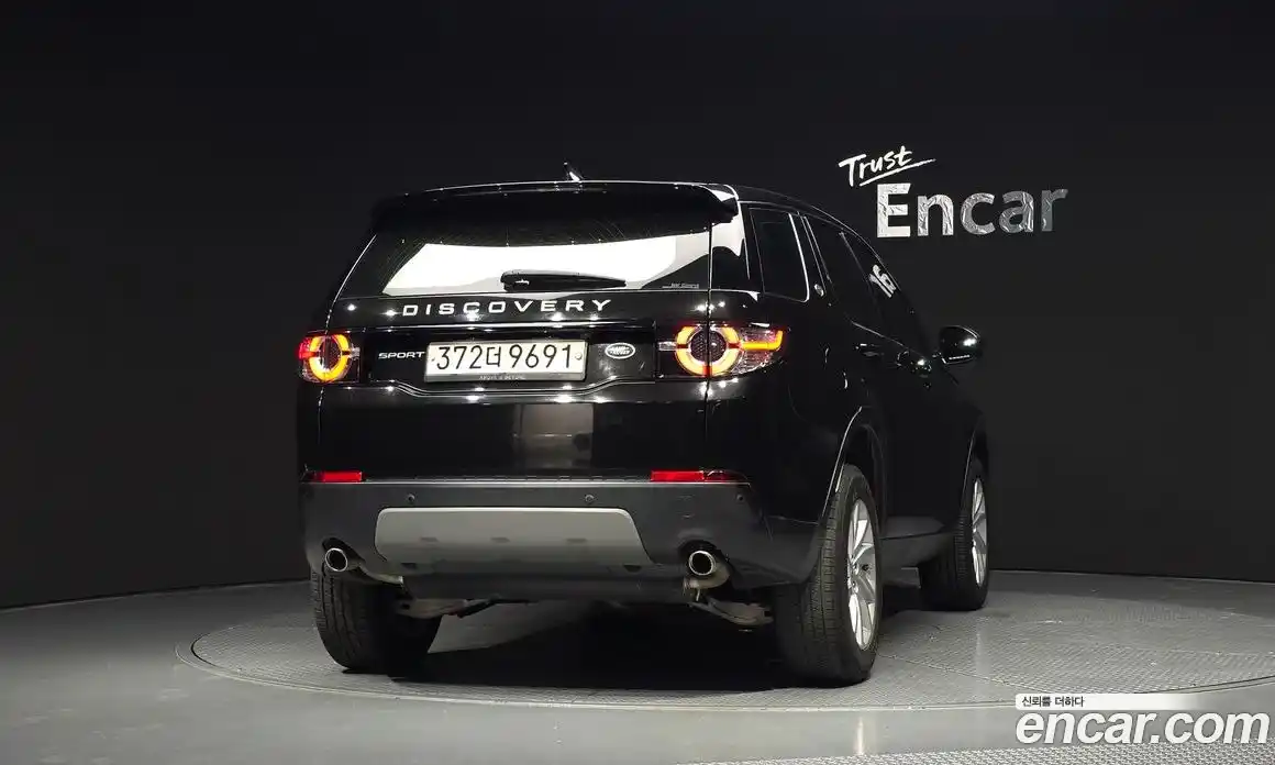 Land Rover Discovery Sport 2019 2.0 автомат (гидро), фото 4