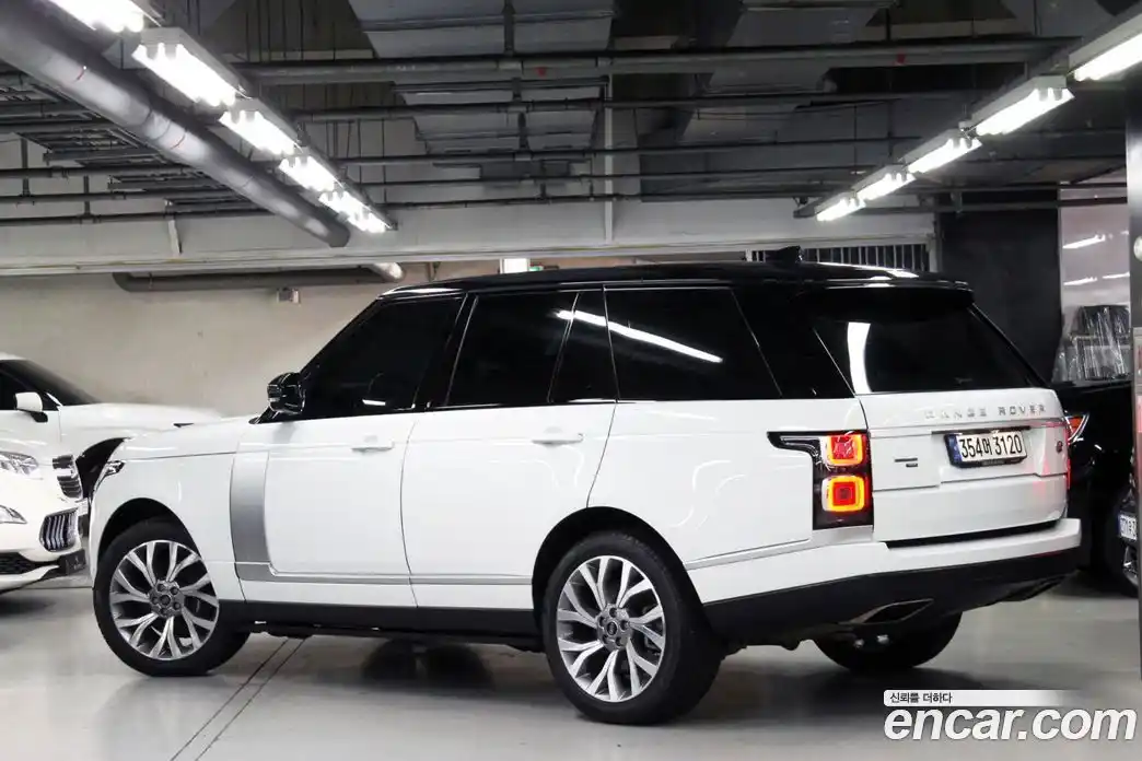 Land Rover Range Rover 2020 5.0 автомат (гидро), фото 4