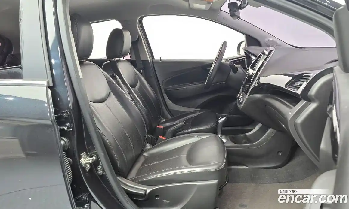 Chevrolet Spark 2015 1.0 автомат (гидро), фото 11