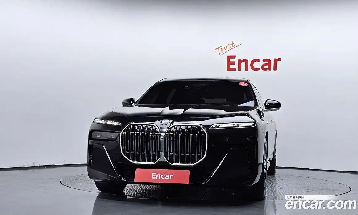BMW 7 серия 2025 3.0 автомат (гидро), фото 3