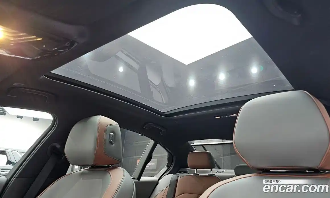BMW 5 серия 2025 2.0 автомат (гидро), фото 18