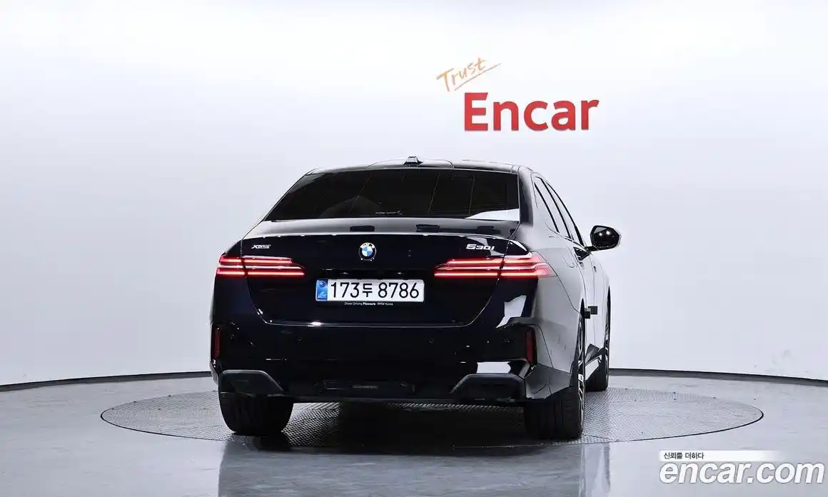 BMW 5 серия 2025 2.0 автомат (гидро), фото 4