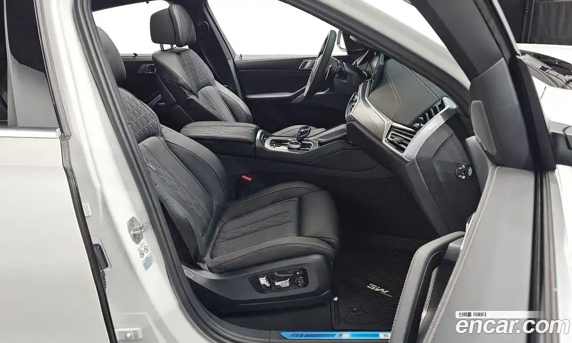 BMW X6 2023 3.0 автомат (гидро), фото 16
