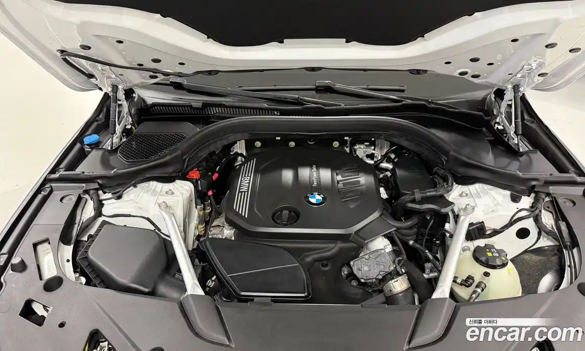 BMW 6 серия 2023 2.0 автомат (гидро), фото 6