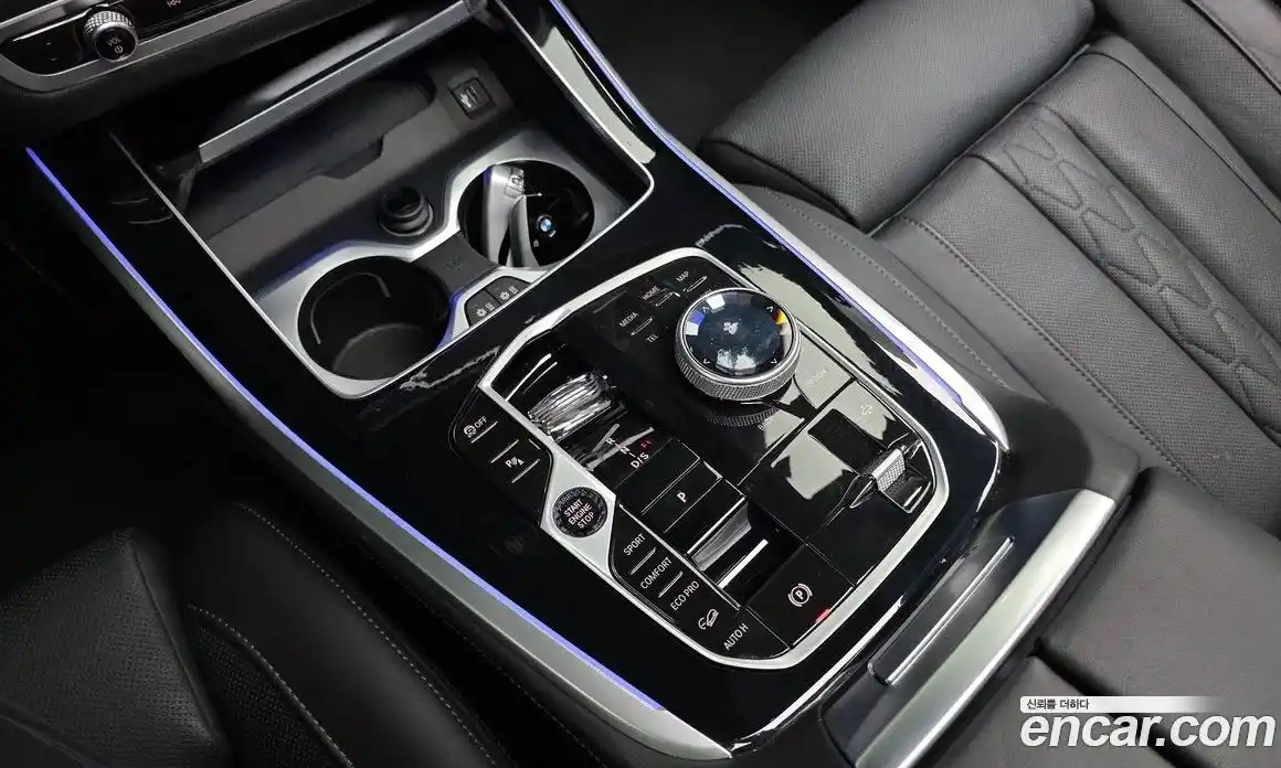 BMW X7 2023 3.0 автомат (гидро), фото 12