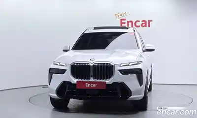 BMW X7 2023 3.0 автомат (гидро), миниатюра 3