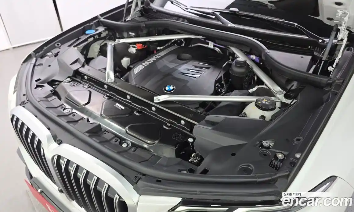 BMW X7 2023 3.0 автомат (гидро), фото 6