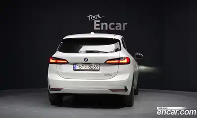 BMW 2 серия 2024 2.0 автомат (гидро), миниатюра 4