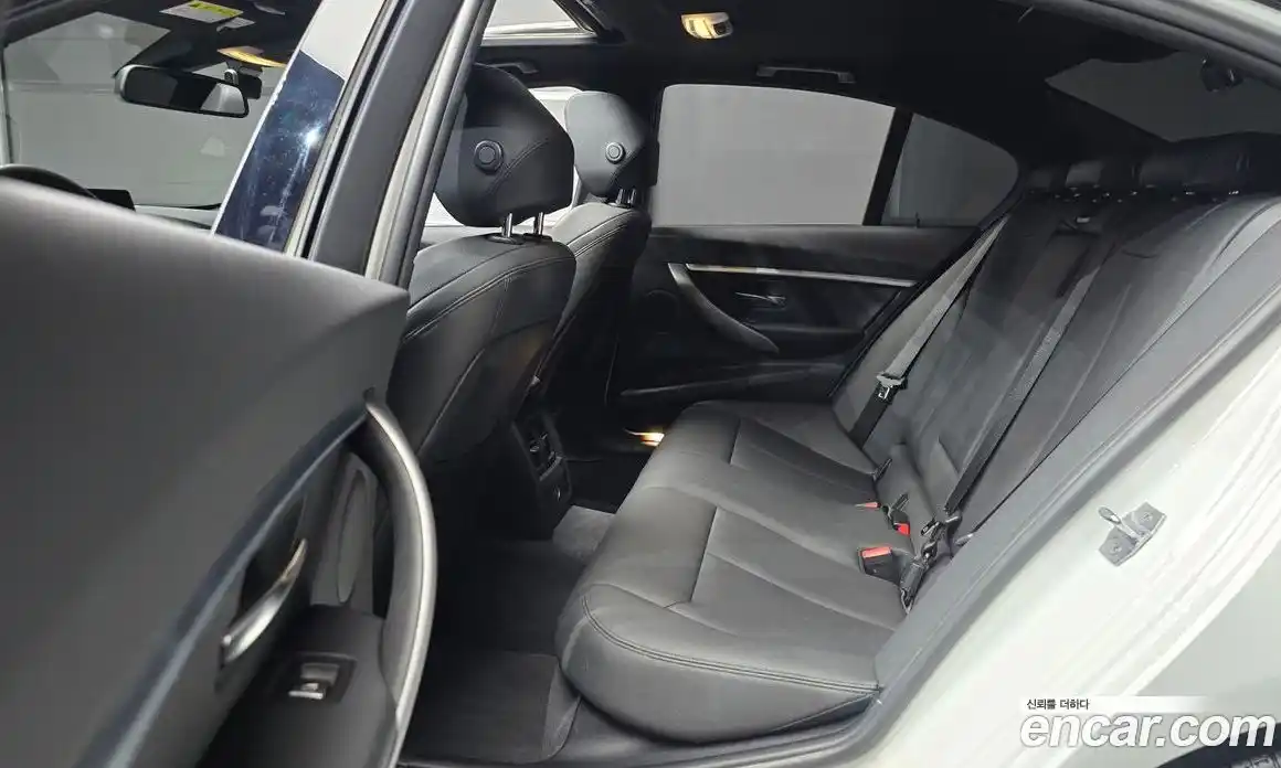 BMW 3 серия 2018 2.0 автомат (гидро), фото 18