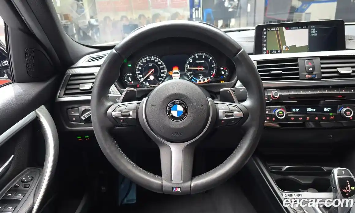 BMW 3 серия 2018 2.0 автомат (гидро), фото 19