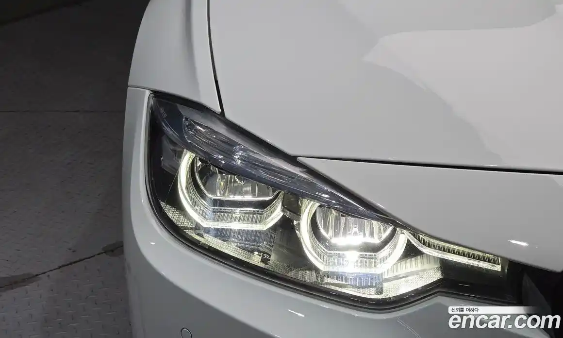 BMW 3 серия 2018 2.0 автомат (гидро), фото 8