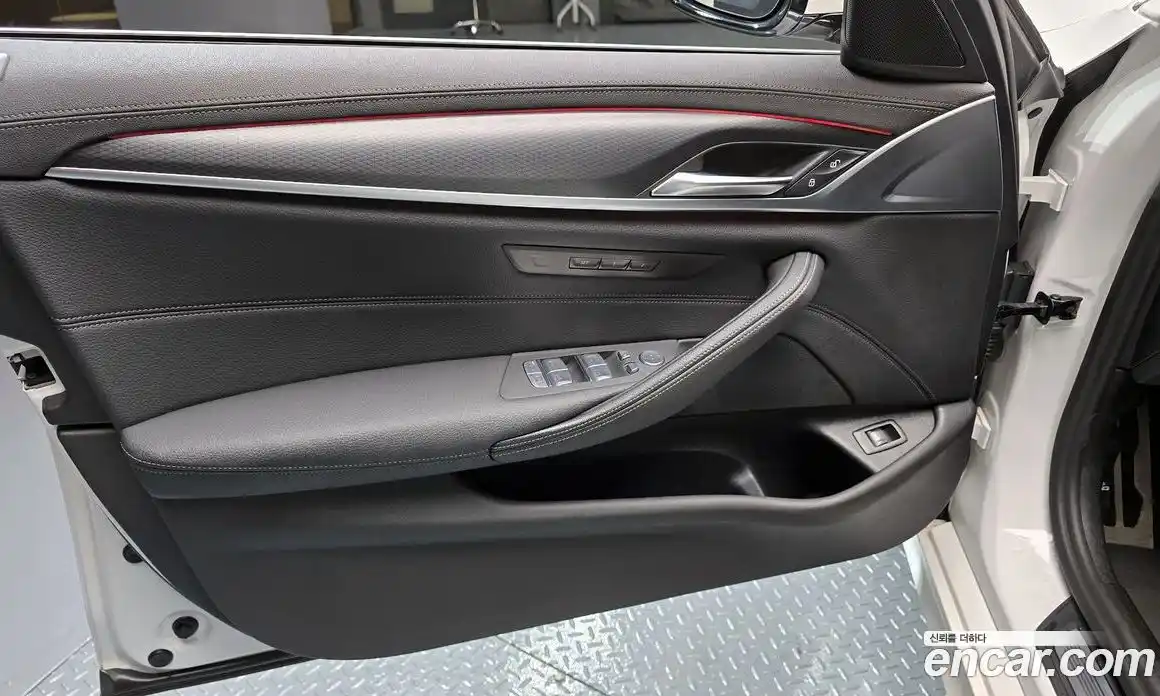 BMW 5 серия 2022 2.0 автомат (гидро), фото 14