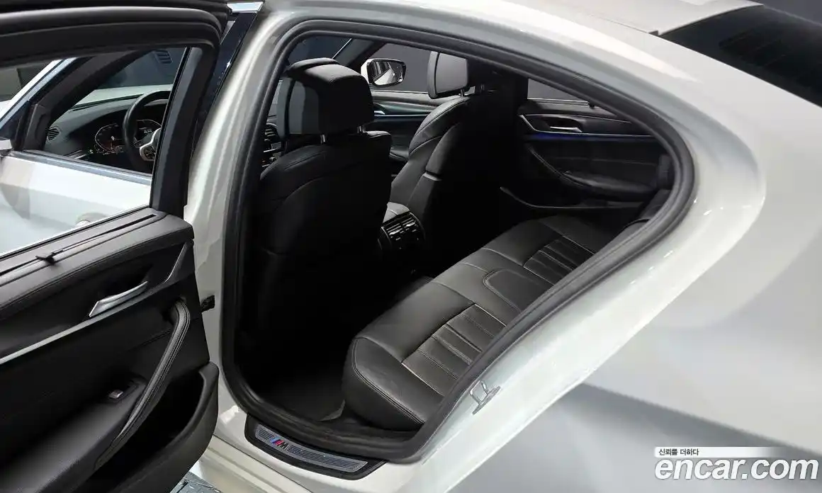 BMW 5 серия 2022 2.0 автомат (гидро), фото 16
