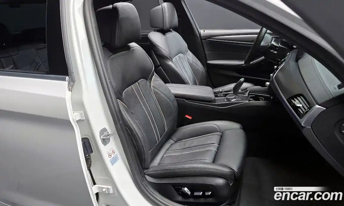 BMW 5 серия 2022 2.0 автомат (гидро), фото 18