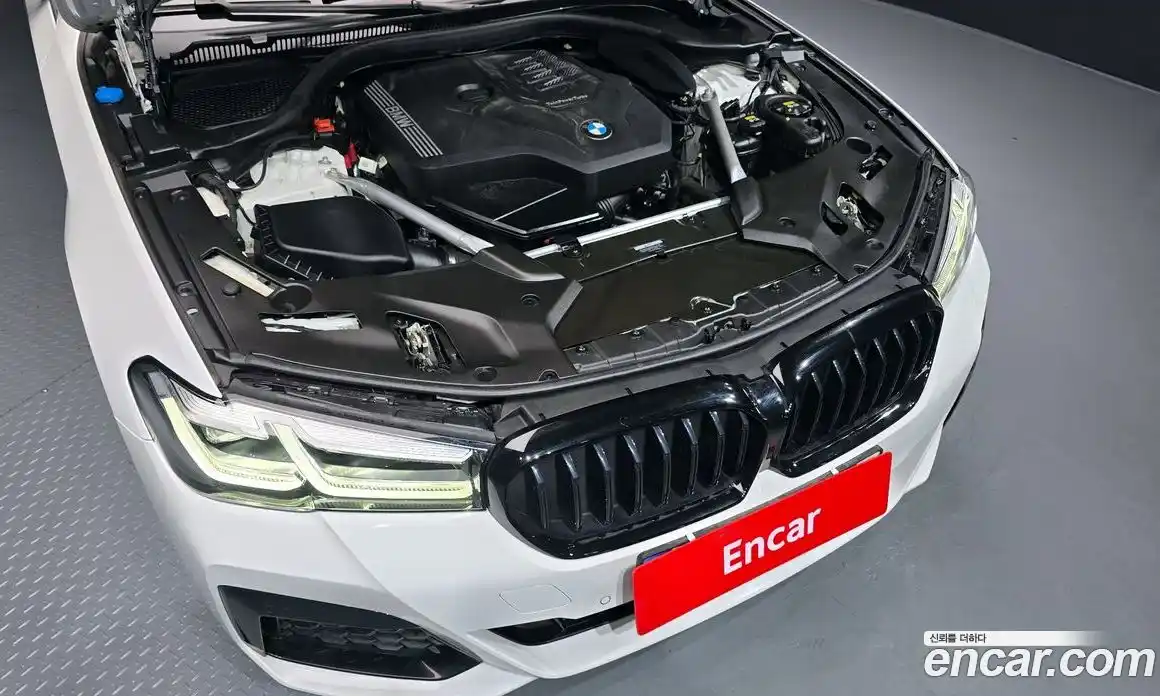 BMW 5 серия 2022 2.0 автомат (гидро), фото 6