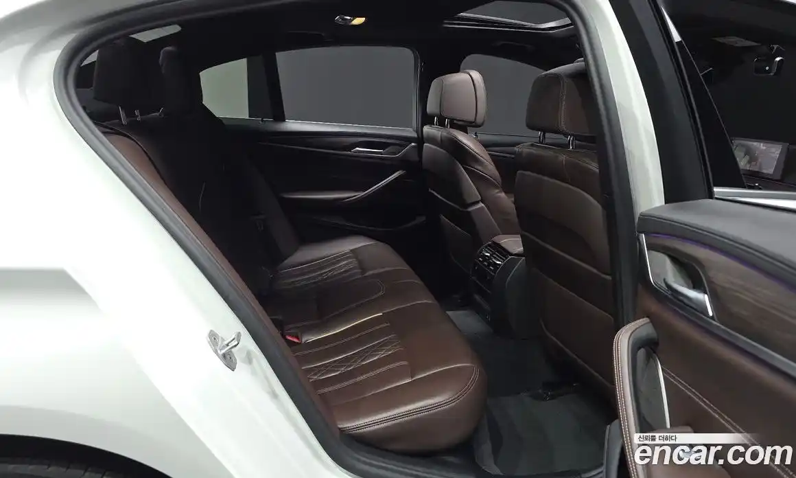 BMW 5 серия 2020 2.0 автомат (гидро), фото 16