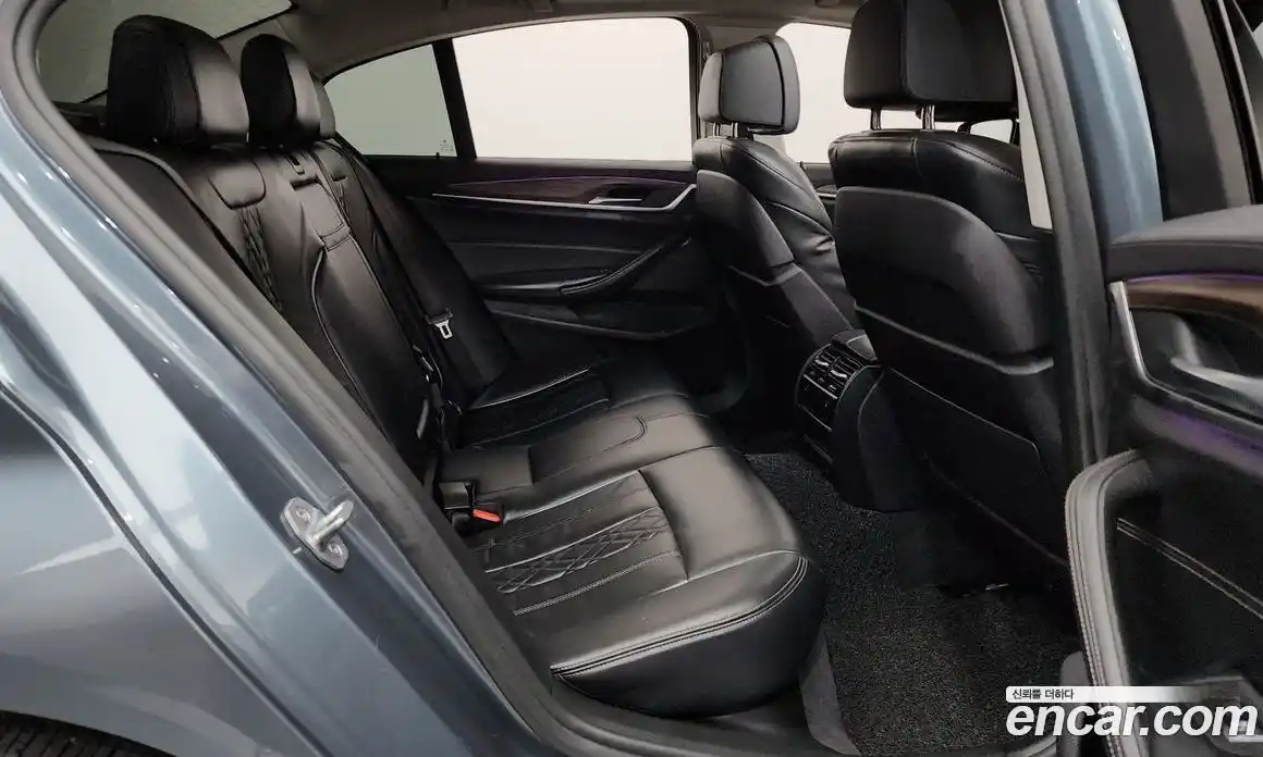 BMW 5 серия 2018 2.0 автомат (гидро), фото 17