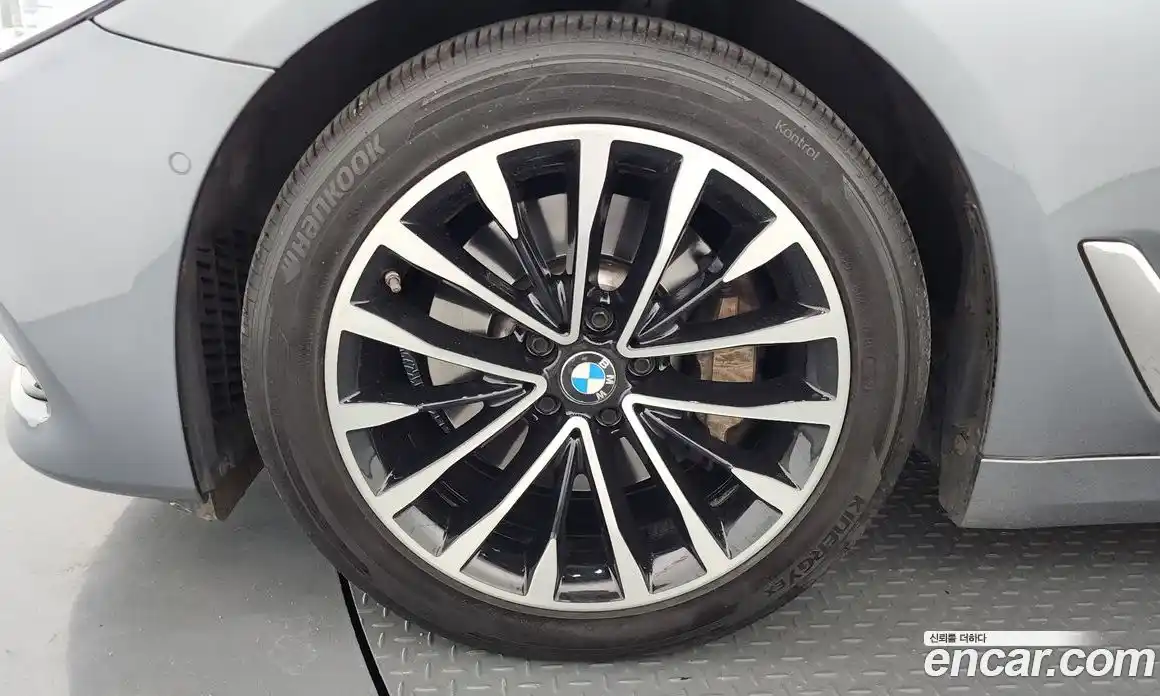 BMW 5 серия 2018 2.0 автомат (гидро), фото 5