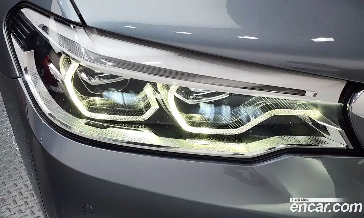 BMW 5 серия 2018 2.0 автомат (гидро), фото 8
