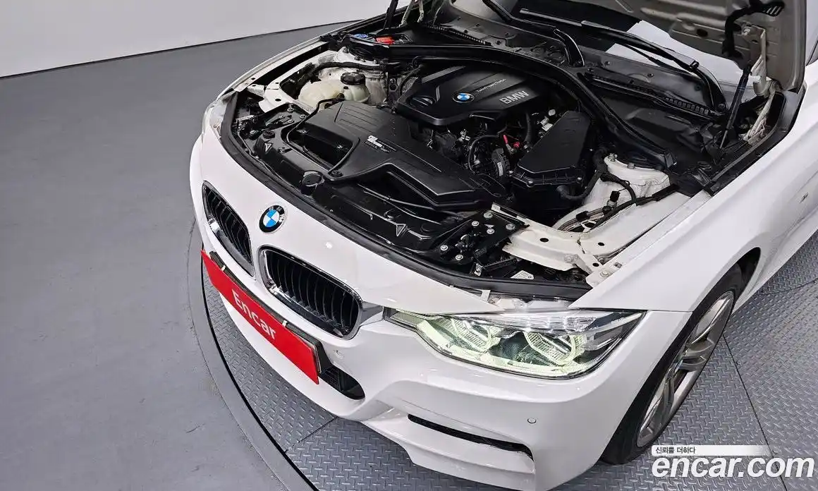 BMW 3 серия 2018 2.0 автомат (гидро), фото 6