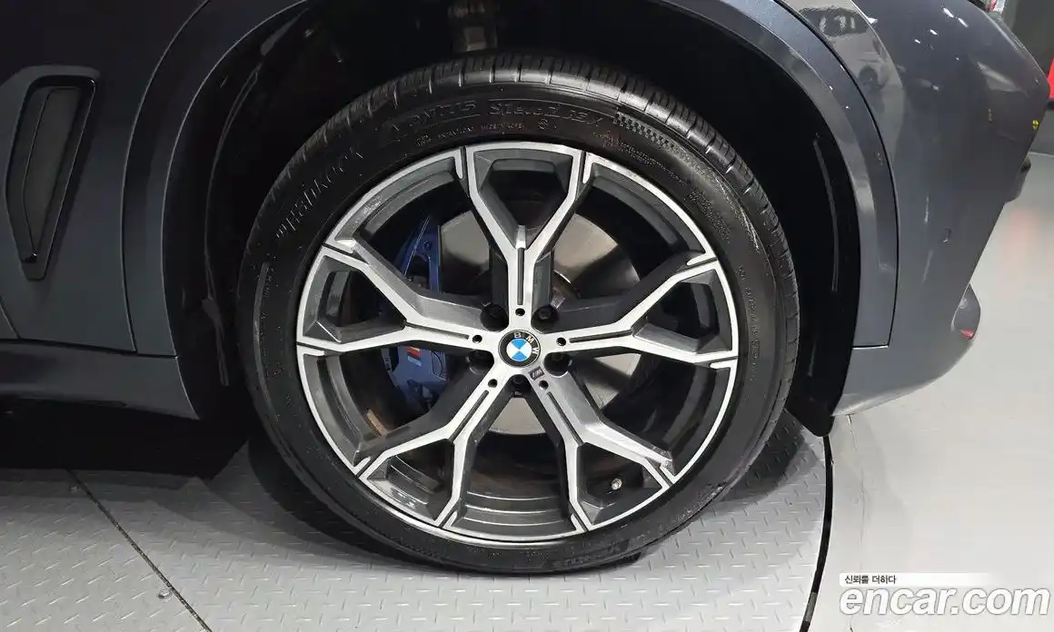BMW X5 2022 3.0 автомат (гидро), фото 7