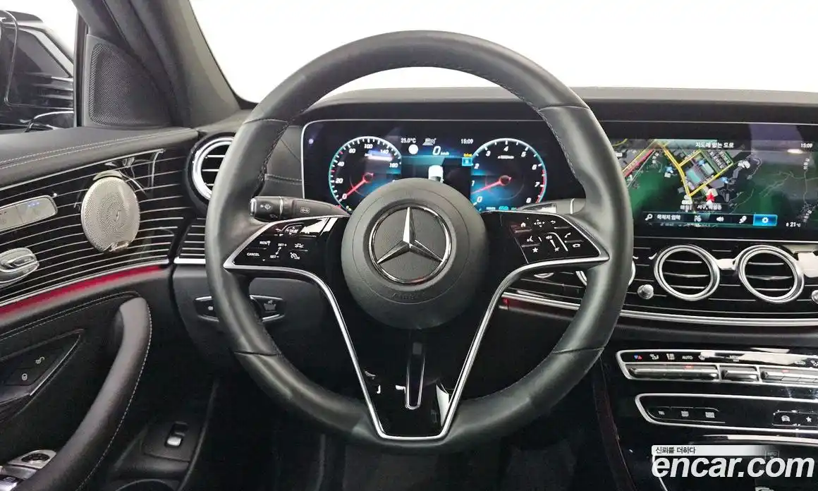 Mercedes-Benz E-Class 2023 3.0 автомат (гидро), фото 17