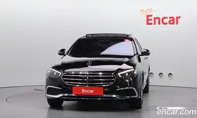 Mercedes-Benz E-Class 2023 3.0 автомат (гидро), миниатюра 3