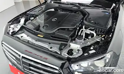 Mercedes-Benz E-Class 2023 3.0 автомат (гидро), миниатюра 6