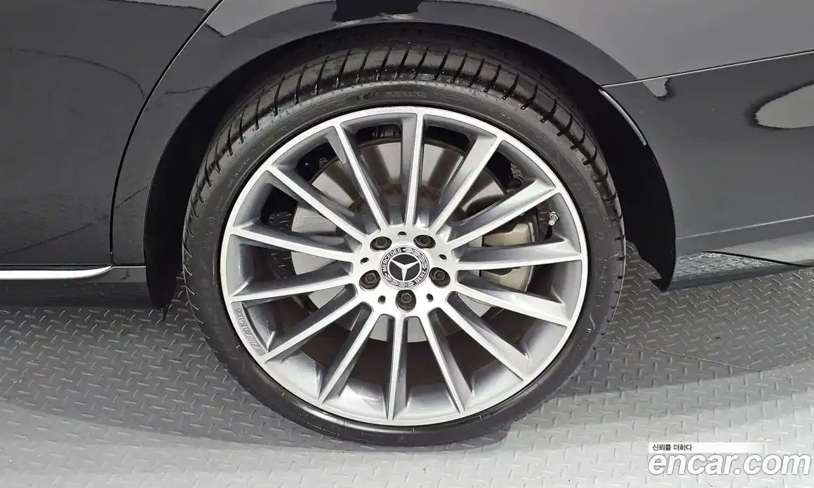 Mercedes-Benz E-Class 2023 3.0 автомат (гидро), фото 7