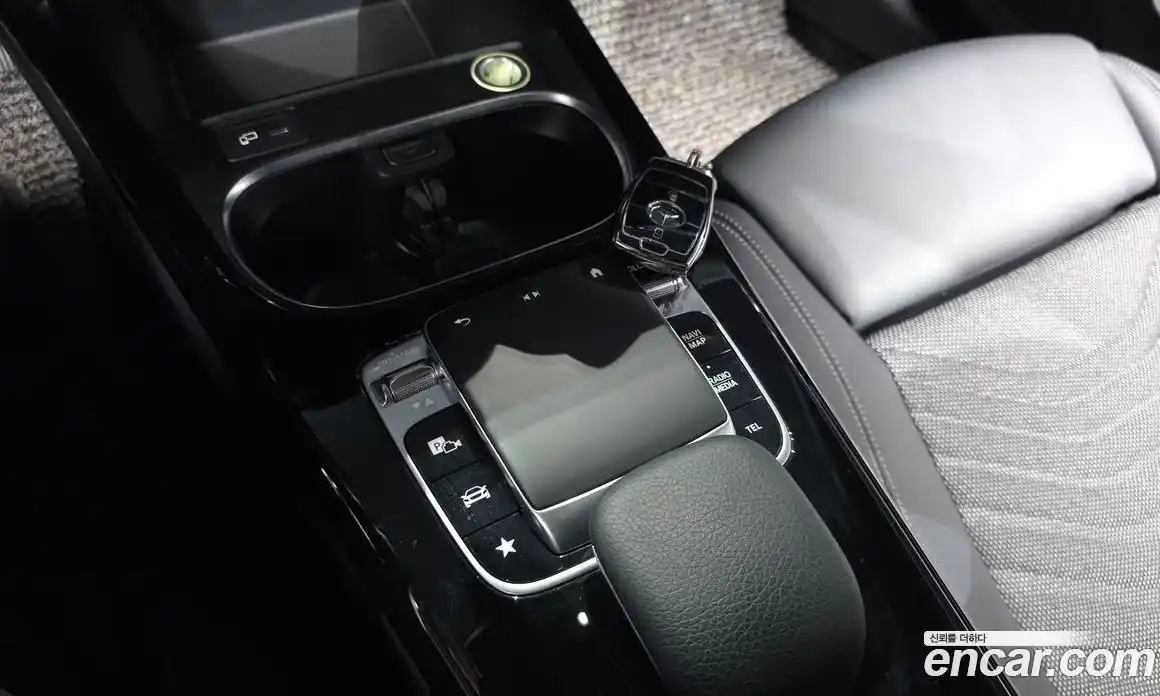 Mercedes-Benz A-Class 2019 2.0 гидро, фото 25 Mercedes-Benz A-Class 2019 2.0 гидро, фото 25