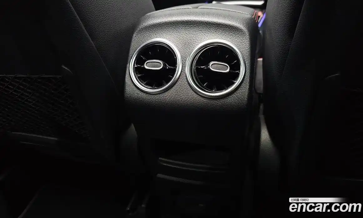 Mercedes-Benz GLA-Class 2022 2.0 гидро, фото 30
