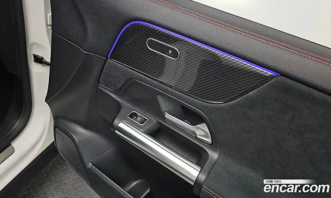 Mercedes-Benz GLA-Class 2022 2.0 гидро, фото 32