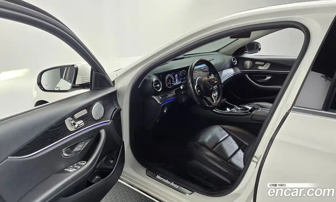 Mercedes-Benz E-Class 2018 2.0 автомат (гидро), фото 13