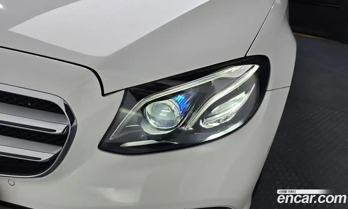 Mercedes-Benz E-Class 2018 2.0 автомат (гидро), фото 8