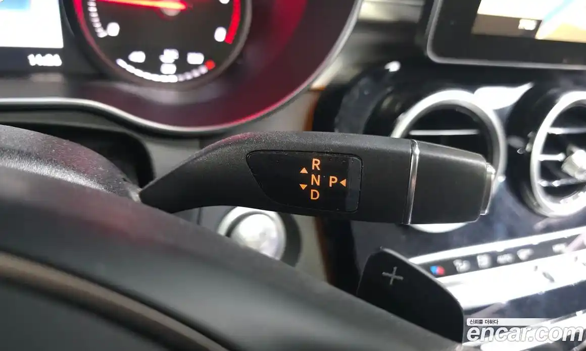 Mercedes-Benz C-Class 2016 2.1 гидро, фото 9 Mercedes-Benz C-Class 2016 2.1 гидро, фото 9